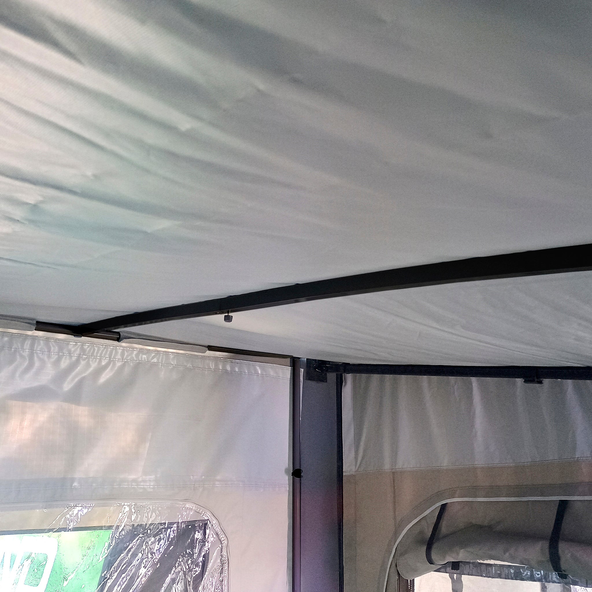 Caravan BBQ Porch & Wall Set