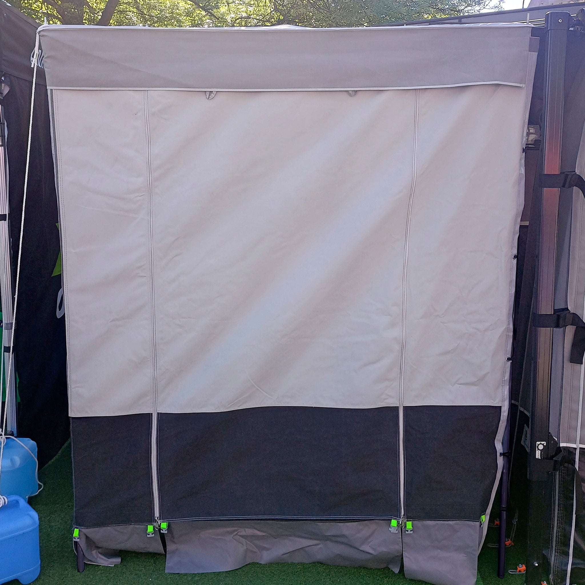 Caravan BBQ Porch Walls